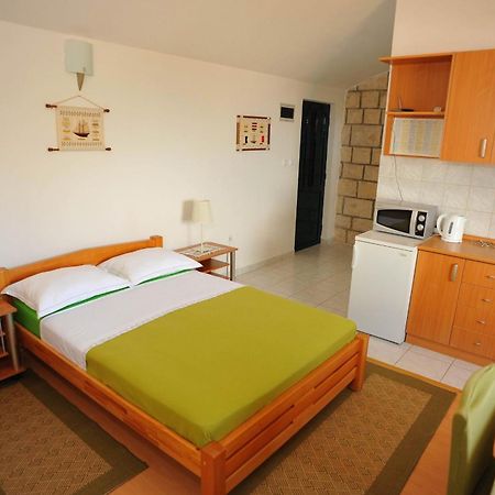 Villa Anni Sutivan Szoba fotó