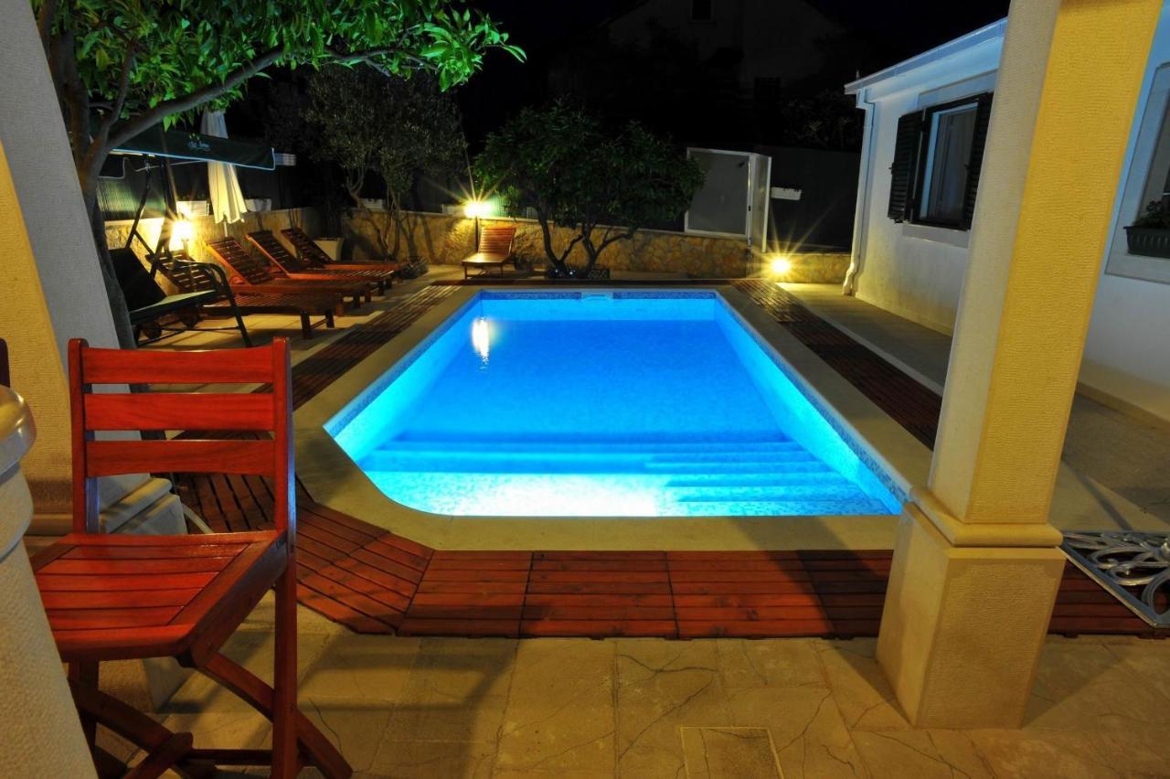 Villa Anni Sutivan Szoba fotó