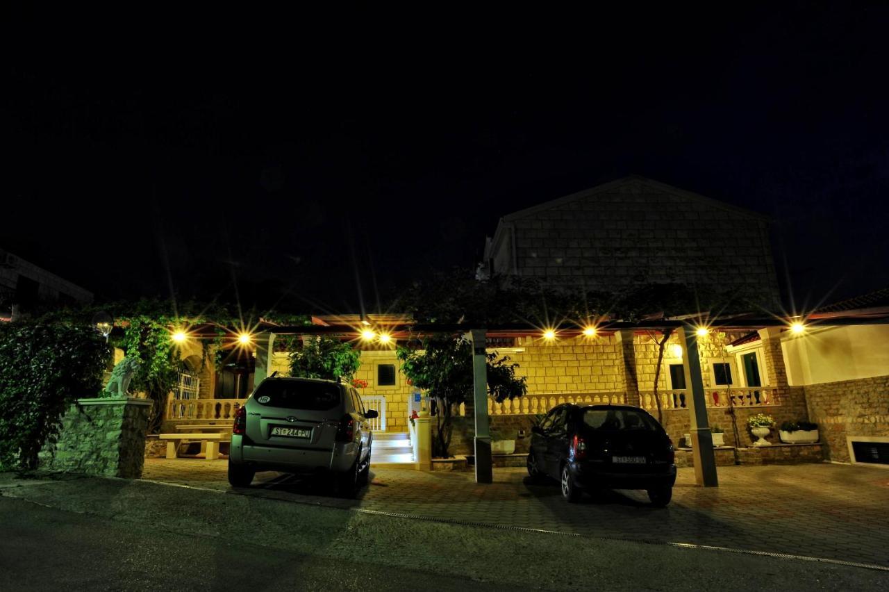 Villa Anni Sutivan Kültér fotó